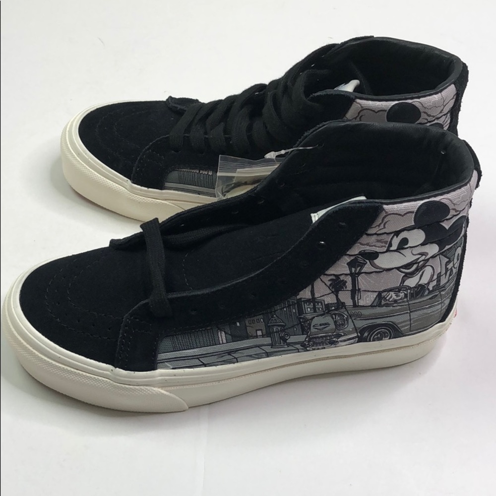 Vans x Disney x Mark Machado x SK8-Hi - Picture 3 of 8